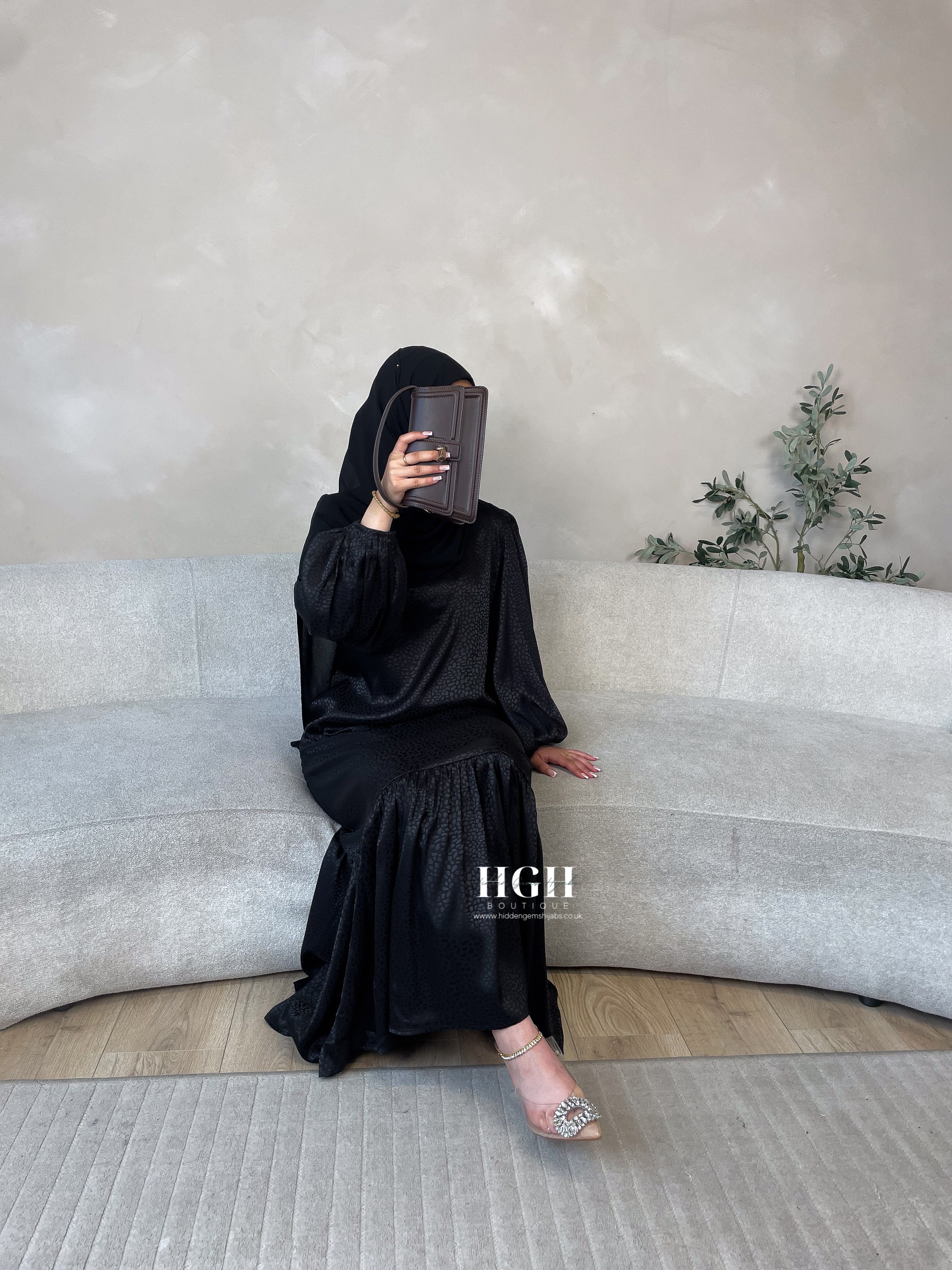 Sale | Zaina Satin Print Dress | Black