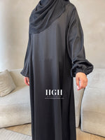 Cuffed sleeve closed Abaya | Black