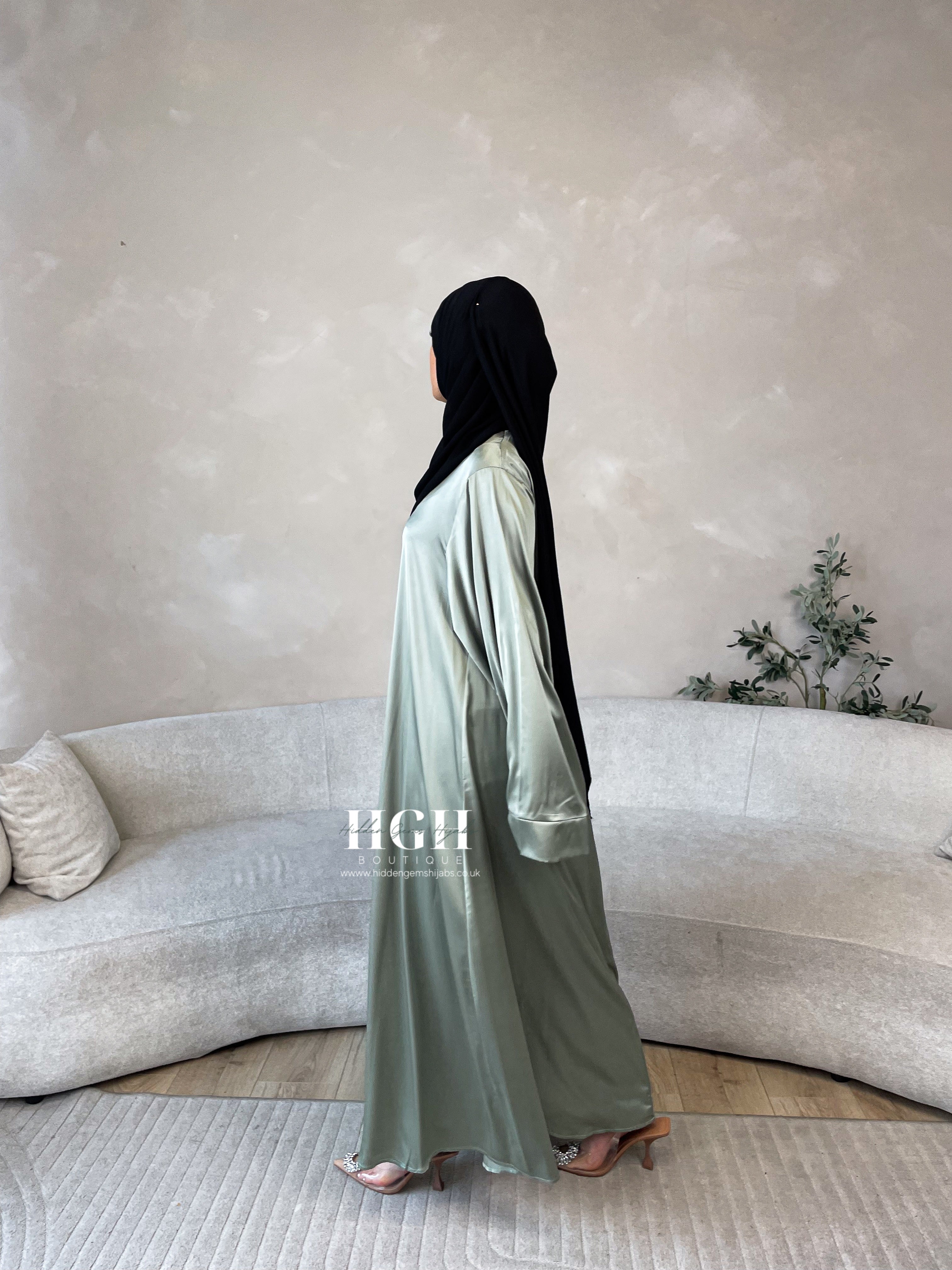 Wide Sleeved closed Satin Abaya | Mint
