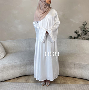 Sale | Wide Sleeved closed Satin Abaya | White