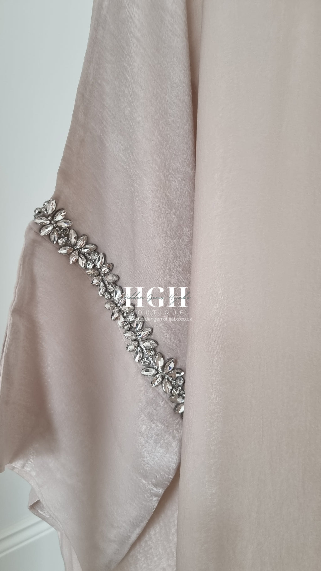 Oat Embellished Farasha Abaya